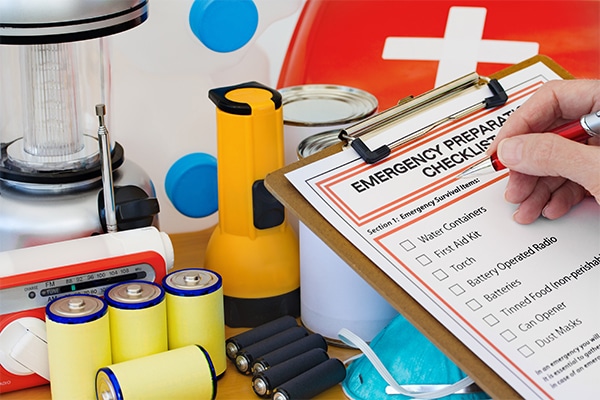 What to Put in an Emergency Kit
